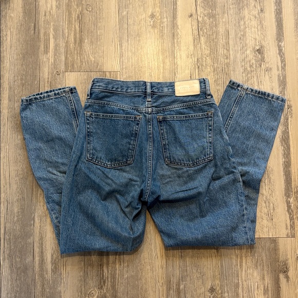 Everlane The 90's Cheeky Jean - Picture 4 of 6